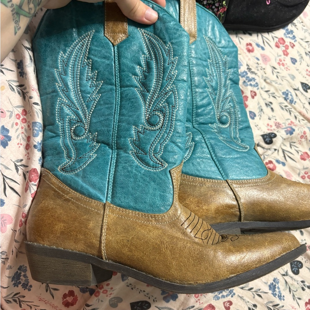 Women's Western Cowboy Boots - Teal and Brown
